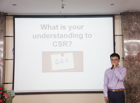 海外事業(yè)部程立峰形象展示《Why Corporate Social Responsibility(CSR)?》