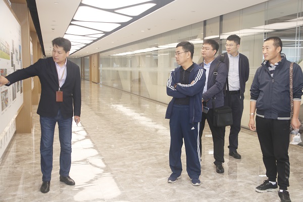 02參觀集團公司總部.JPG 02參觀集團公司總部.JPG