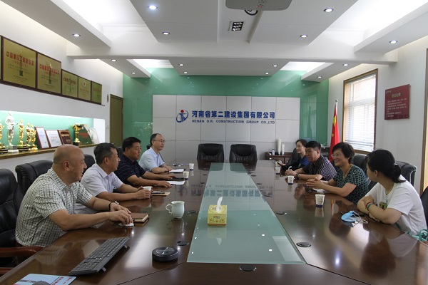座談會(huì)現(xiàn)場.JPG 座談會(huì)現(xiàn)場.JPG