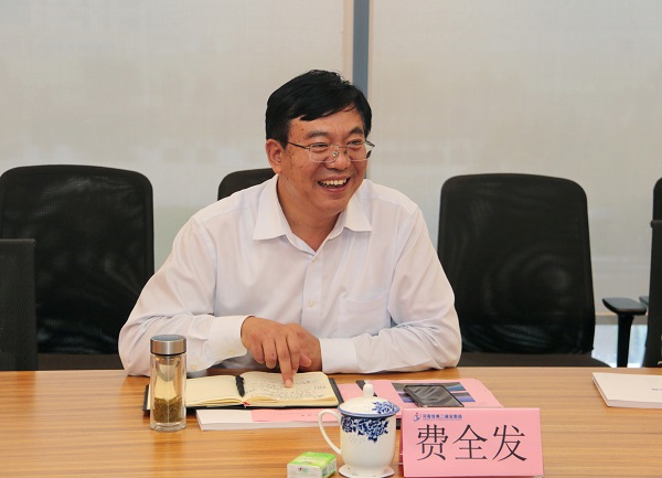 河南省商務廳二級巡視員費全發(fā)講話.jpg 河南省商務廳二級巡視員費全發(fā)講話.jpg